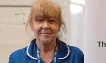 ‘Informative and reassuring’ nurse specialist receives international DAISY award